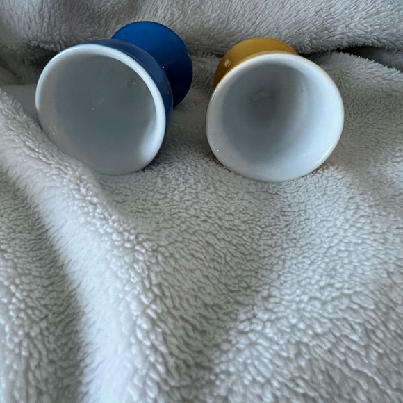 EGG CUPS- SET OF 2-BLUE/ YELLOW- CERAMIC - Picture 3 of 5